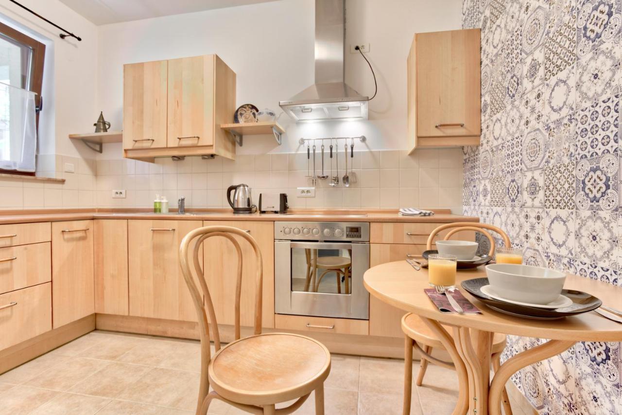 Tyzenhauz Apartments Economy Краков Экстерьер фото